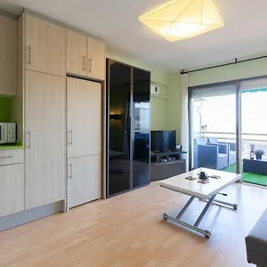 cozy-apartment-in-salou-close-to-the-beach.catalonia-hotels.com/